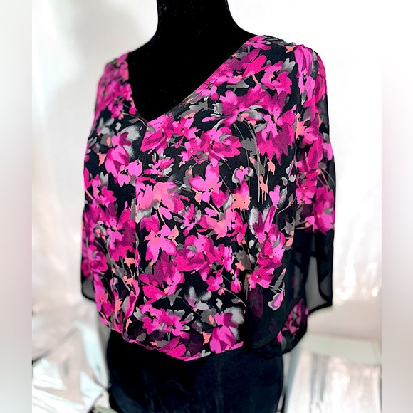 ELLE floral sheer blouse w/ black camisole & black lining // size XS - Picture 3 of 7